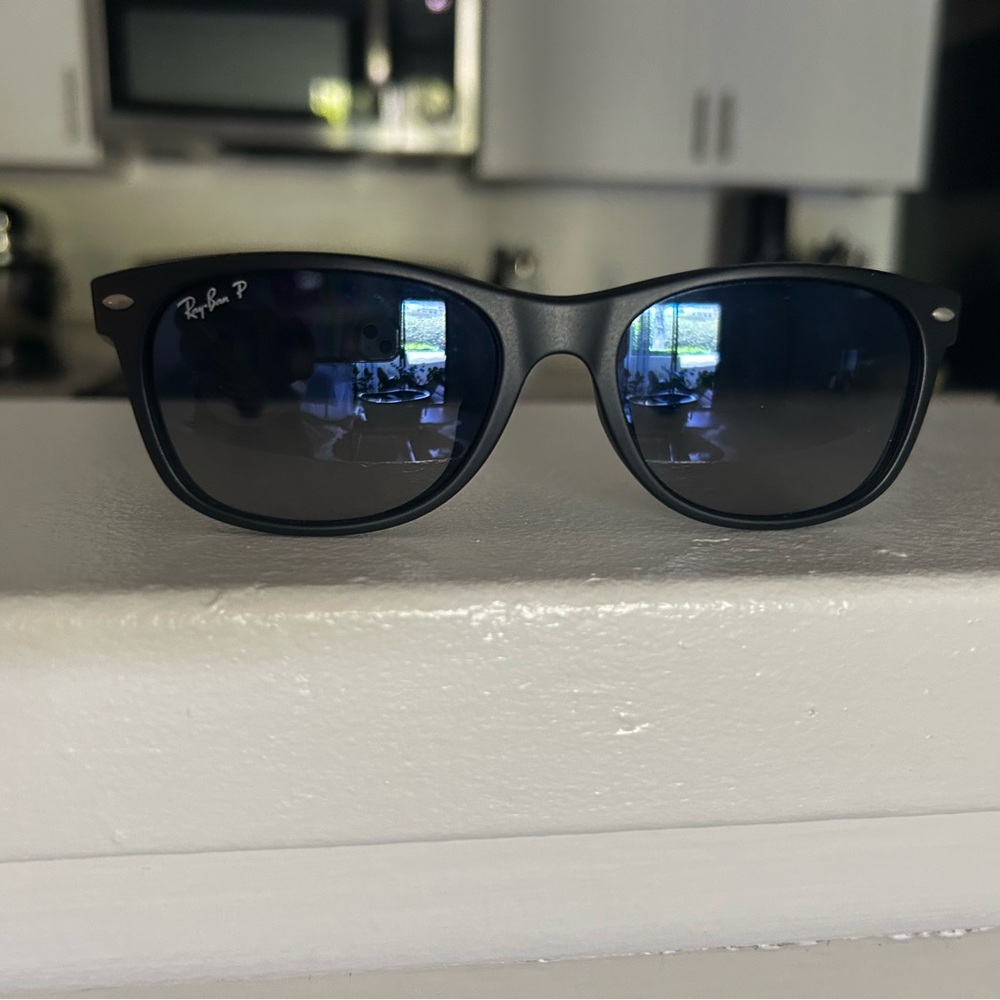 Ray-Ban Black Sunglasses
